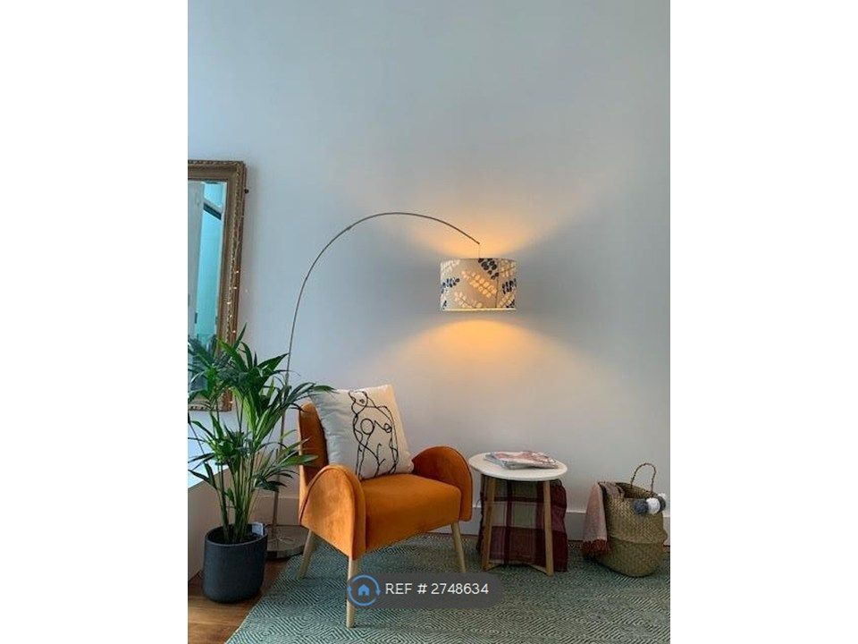 Property photo 1 of 28 Modern Apartment In Leith Neighbourhood