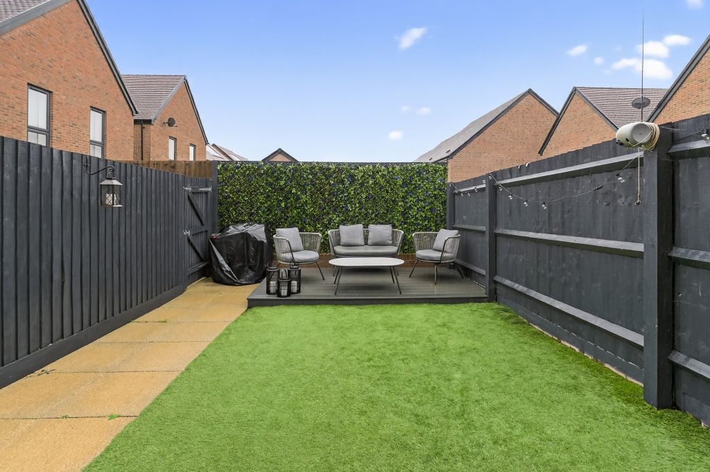 Property photo 1 of 20