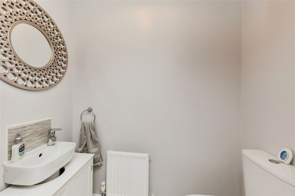 Property photo 3 of 21 Picture No. 02