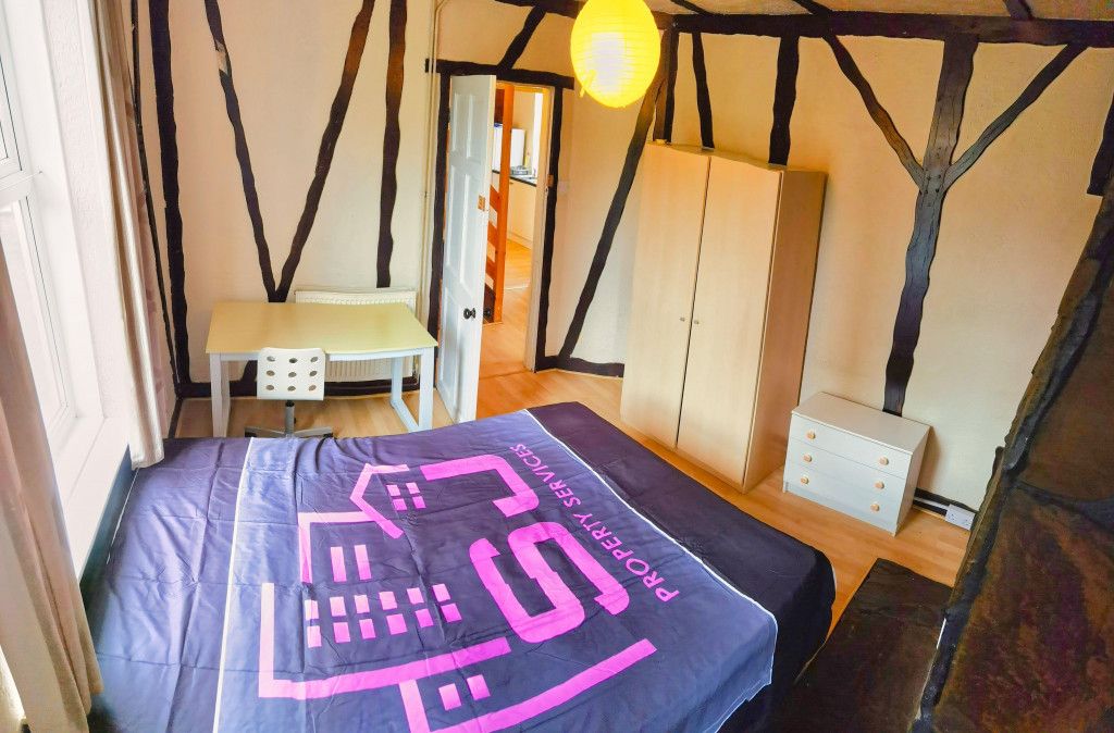 Property photo 2 of 26