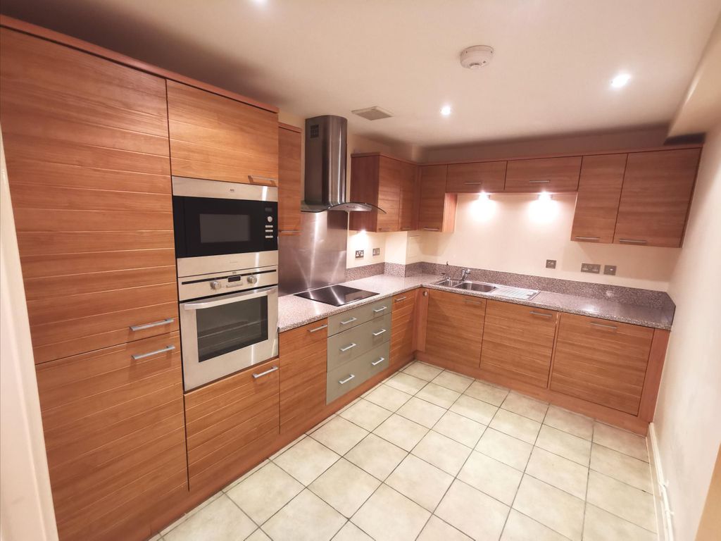 Property photo 2 of 16 Image