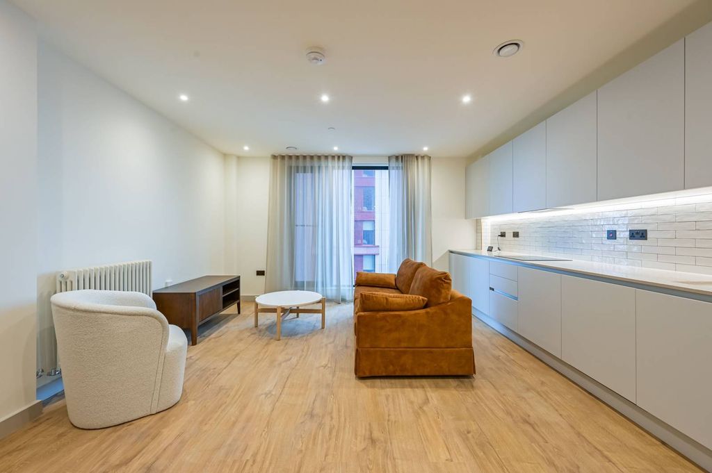 Property photo 1 of 38