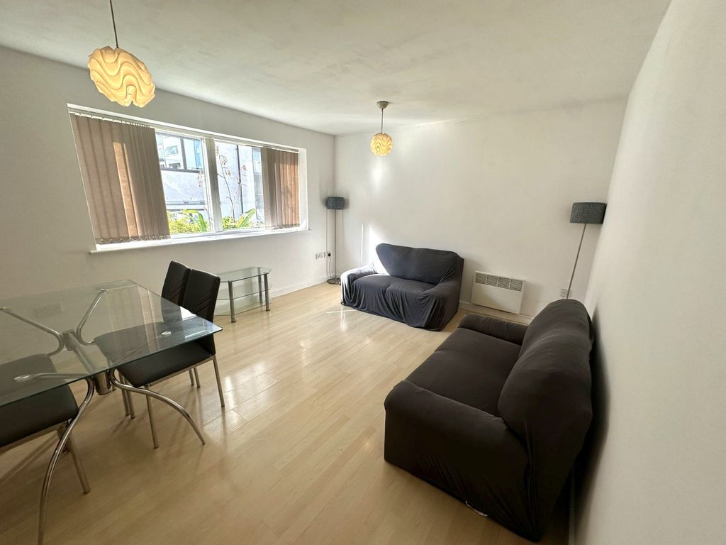 Property photo 3 of 7 Gallery
