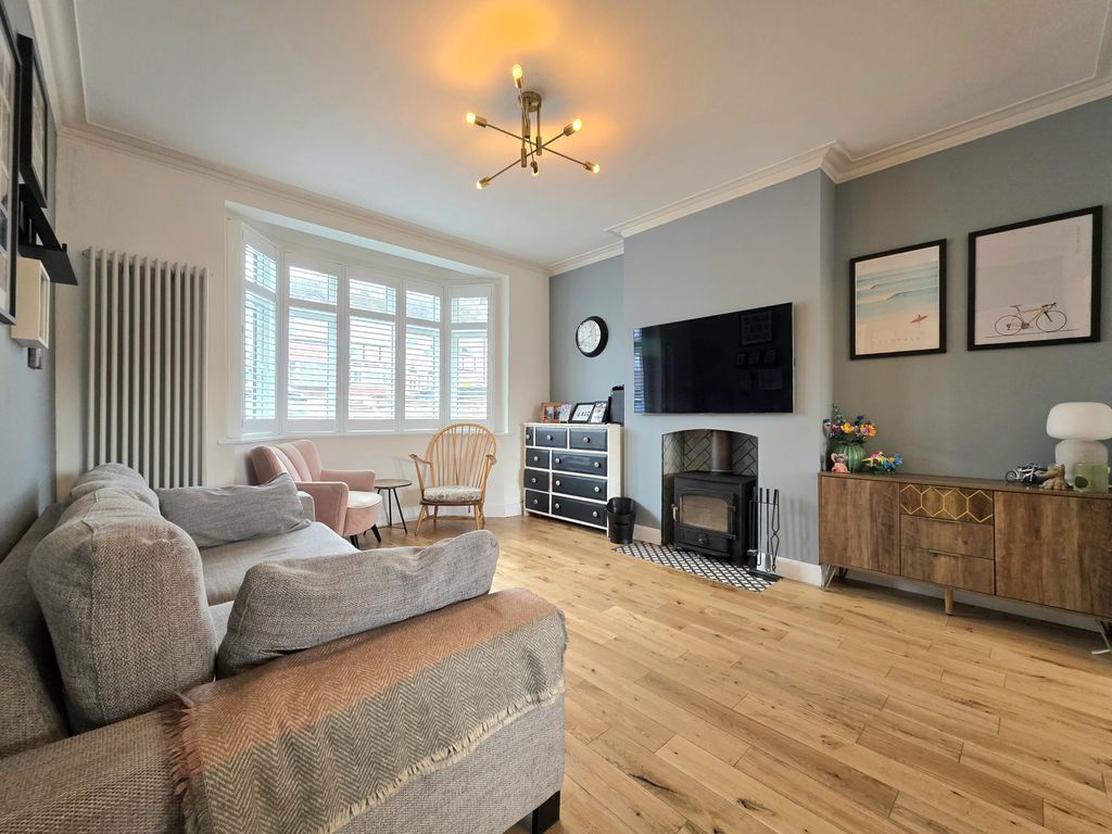 Property photo 3 of 22