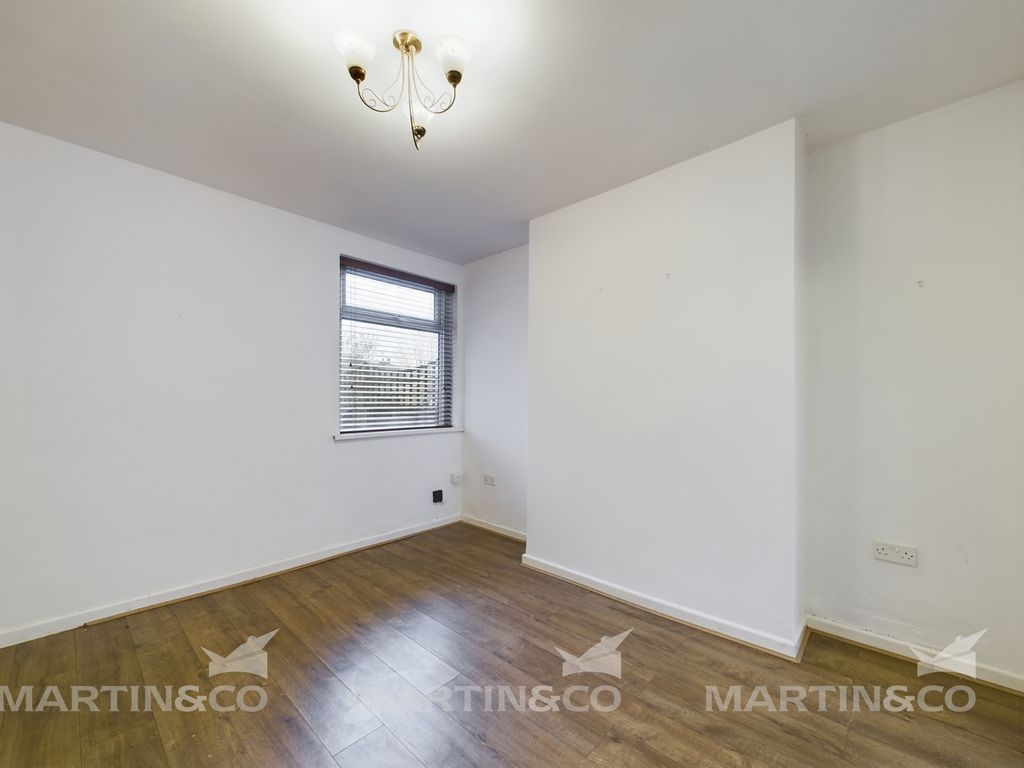 Property photo 3 of 8 Cam02406G0-Pr0397-Still002