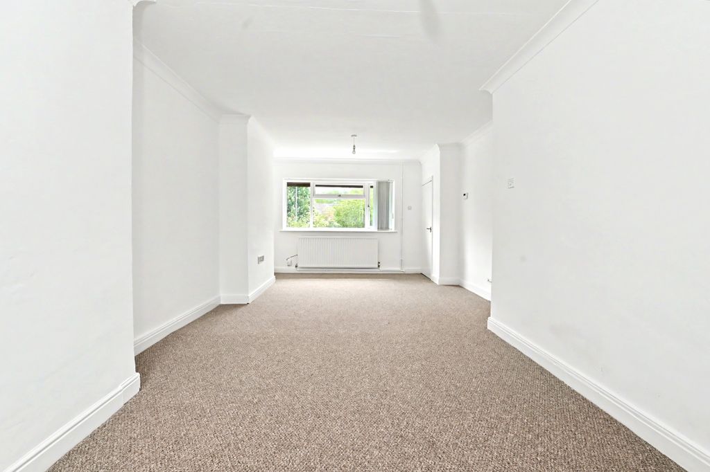Property photo 3 of 12 Rhm_9758