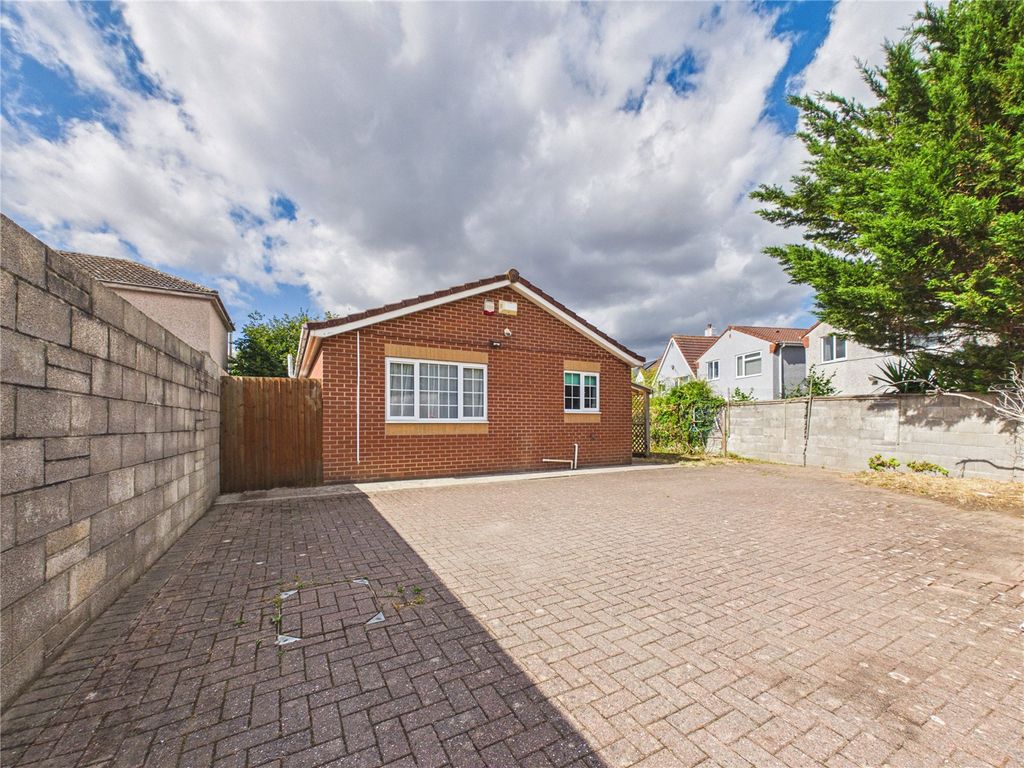 Property photo 1 of 14 Picture No. 11