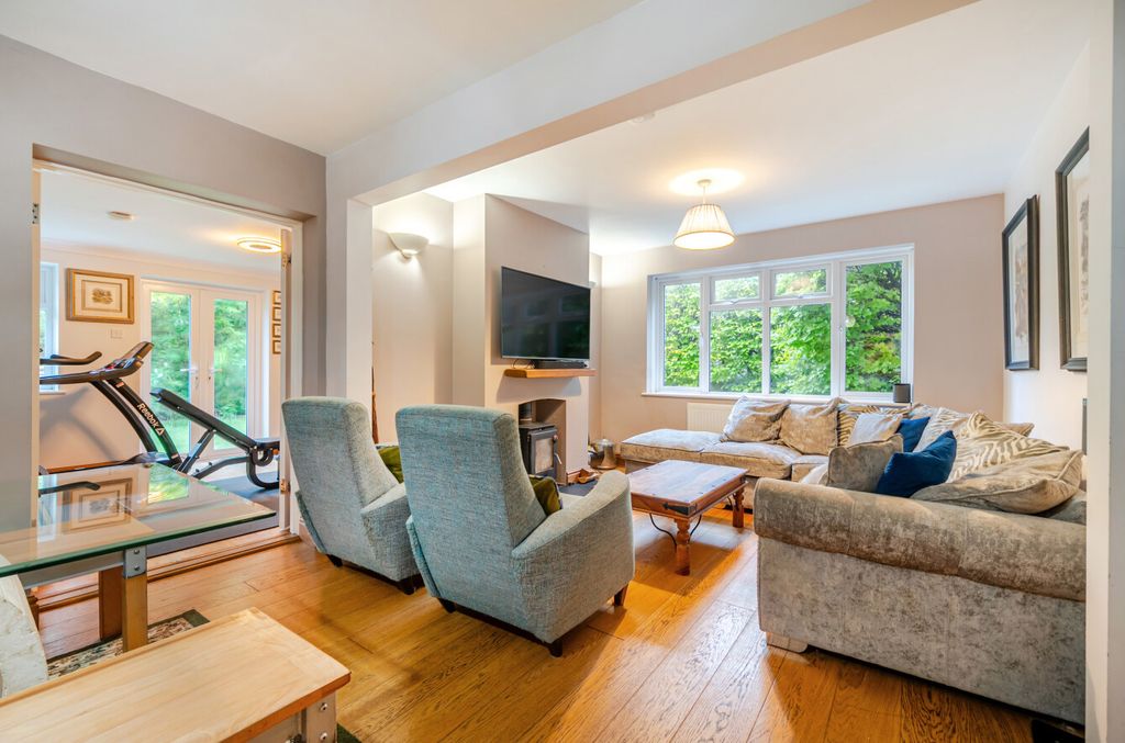 Property photo 3 of 12 1362154-2-68Df8A2...