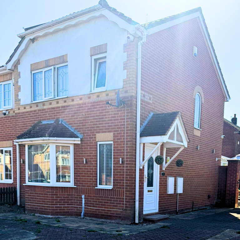 Property photo 1 of 12 Cover