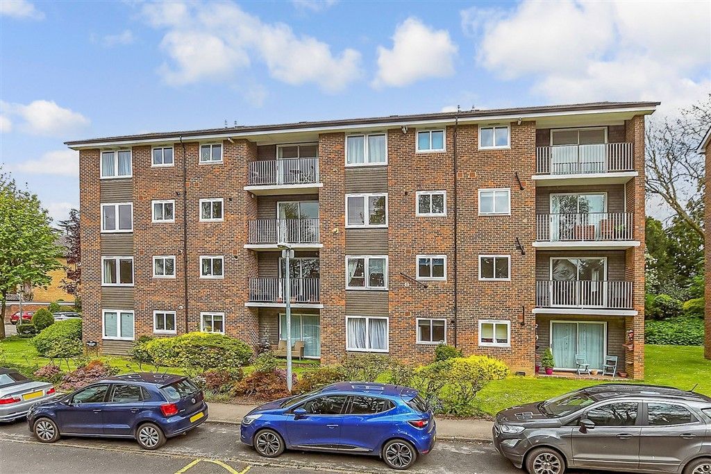 Property photo 1 of 7 Front