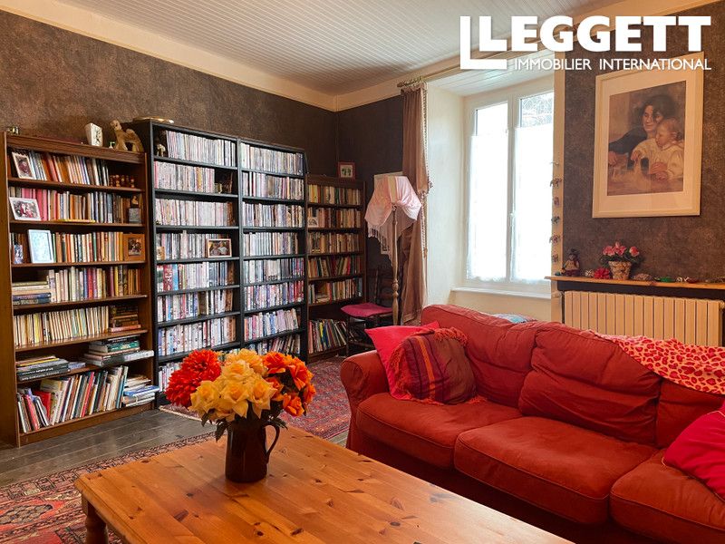 Property photo 3 of 10