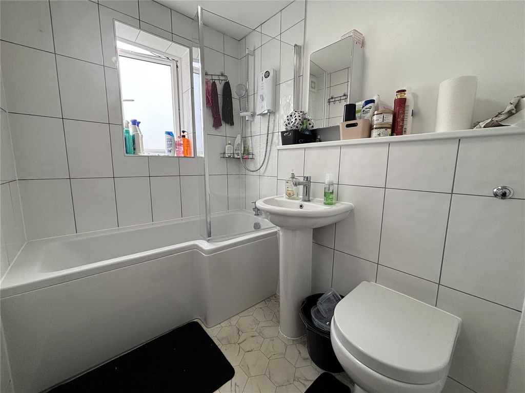 Property photo 3 of 7 Picture No. 04