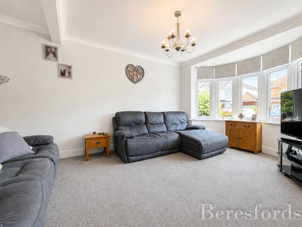 Property photo 2 of 33 Picture No. 17