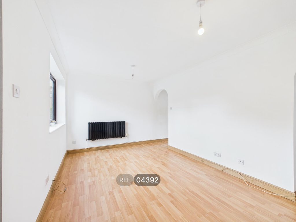 Property photo 3 of 12 Living Room