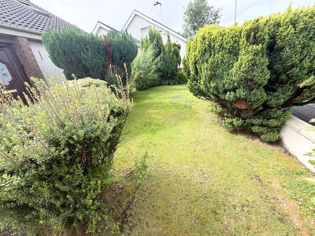 Property photo 2 of 19 Outside