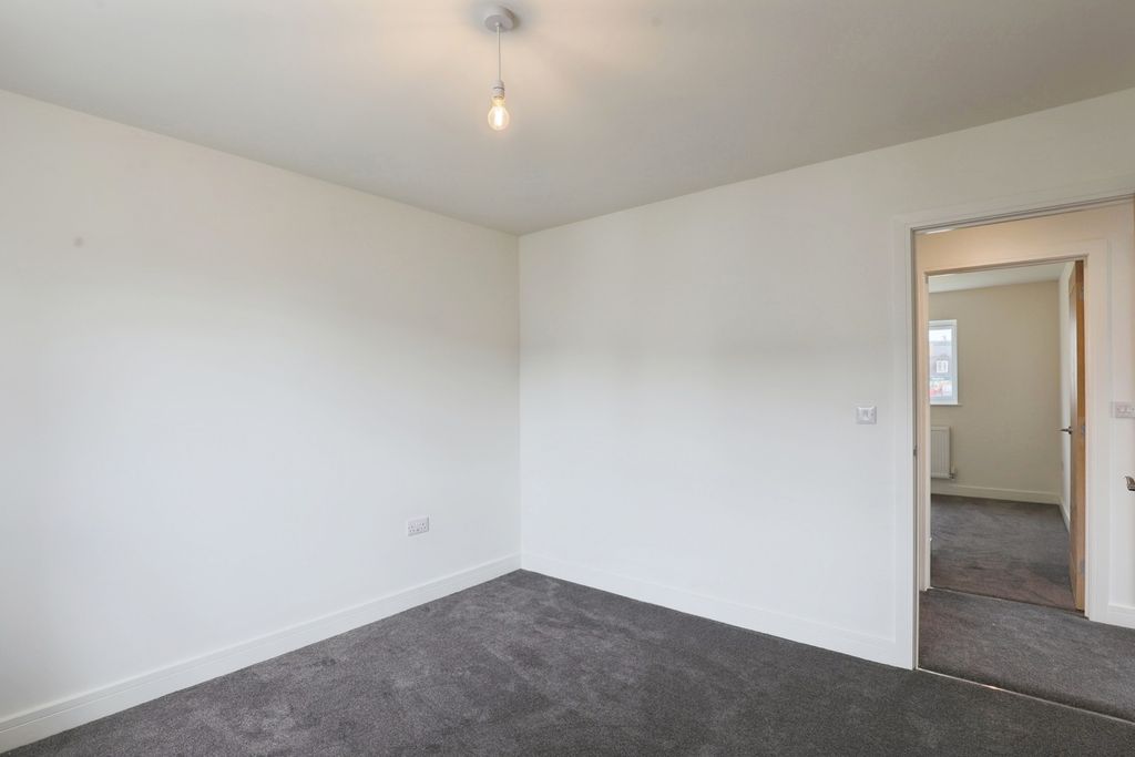 Property photo 2 of 17 Photo