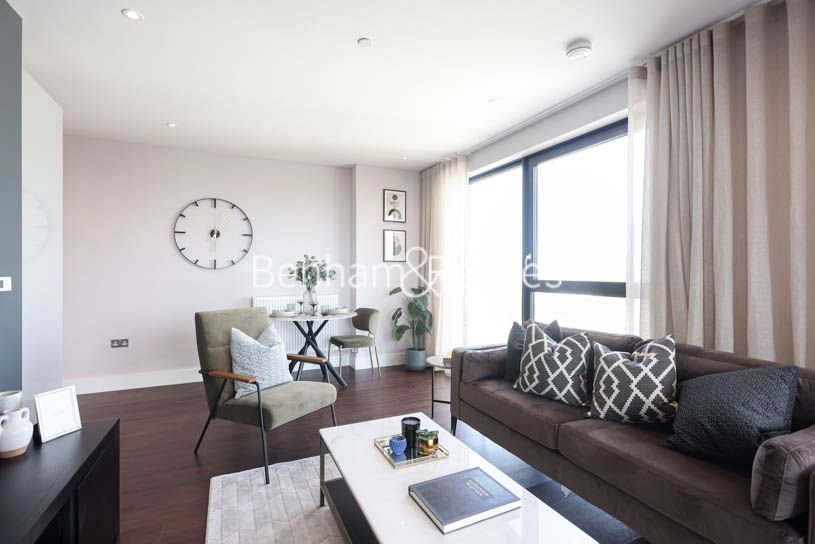 Property photo 1 of 28