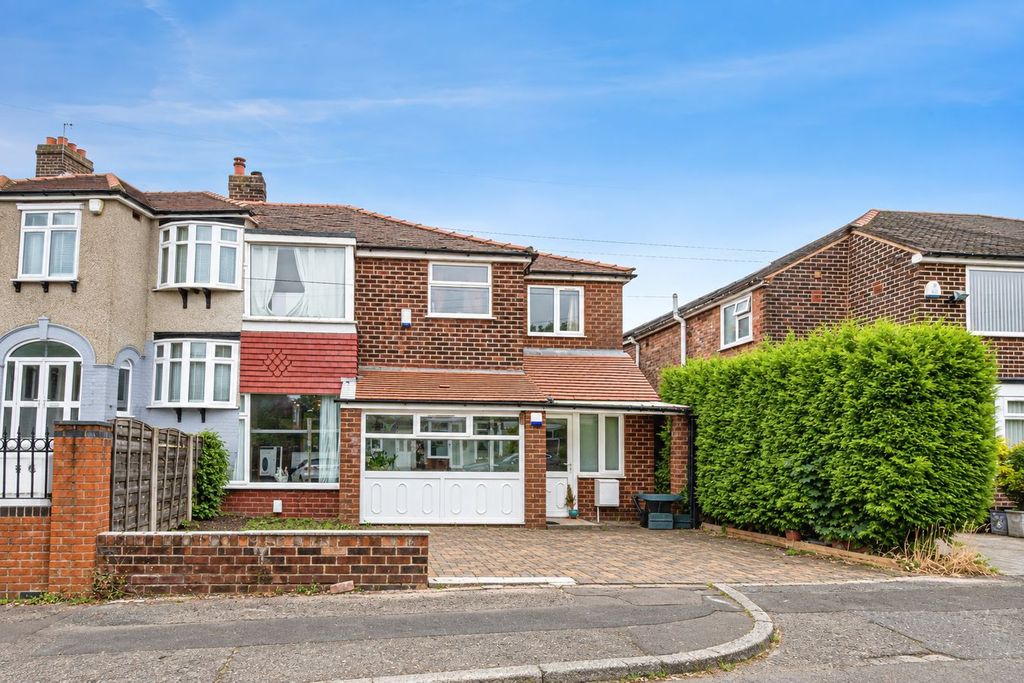 Property photo 1 of 24