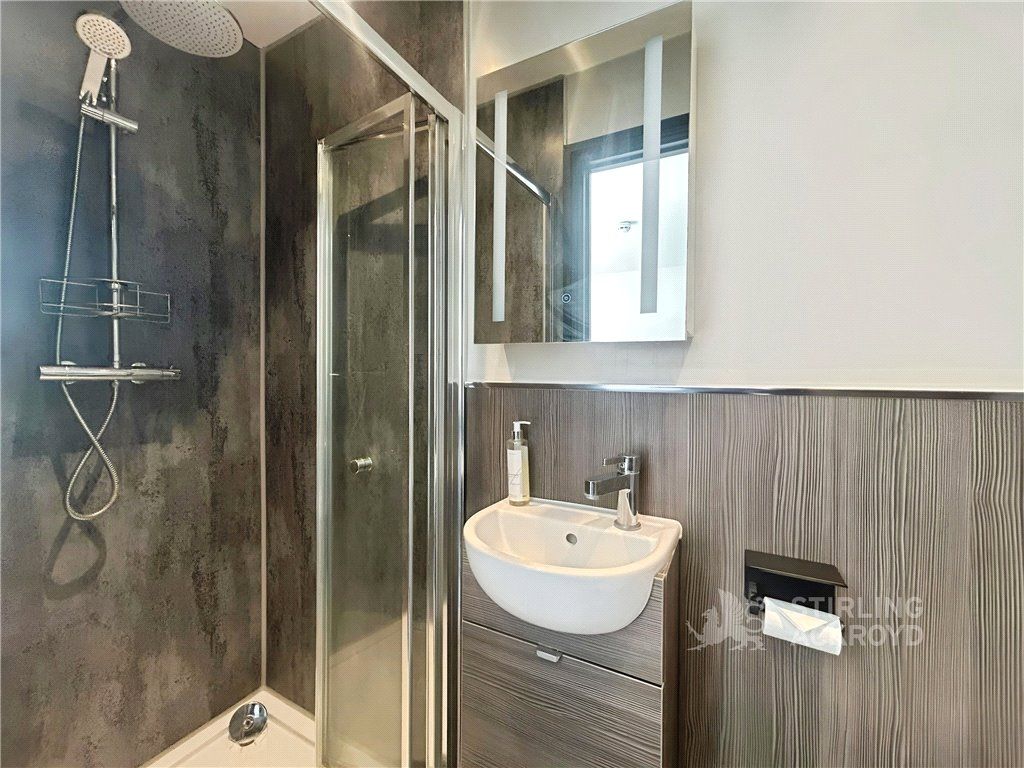 Property photo 2 of 5 Ensuite