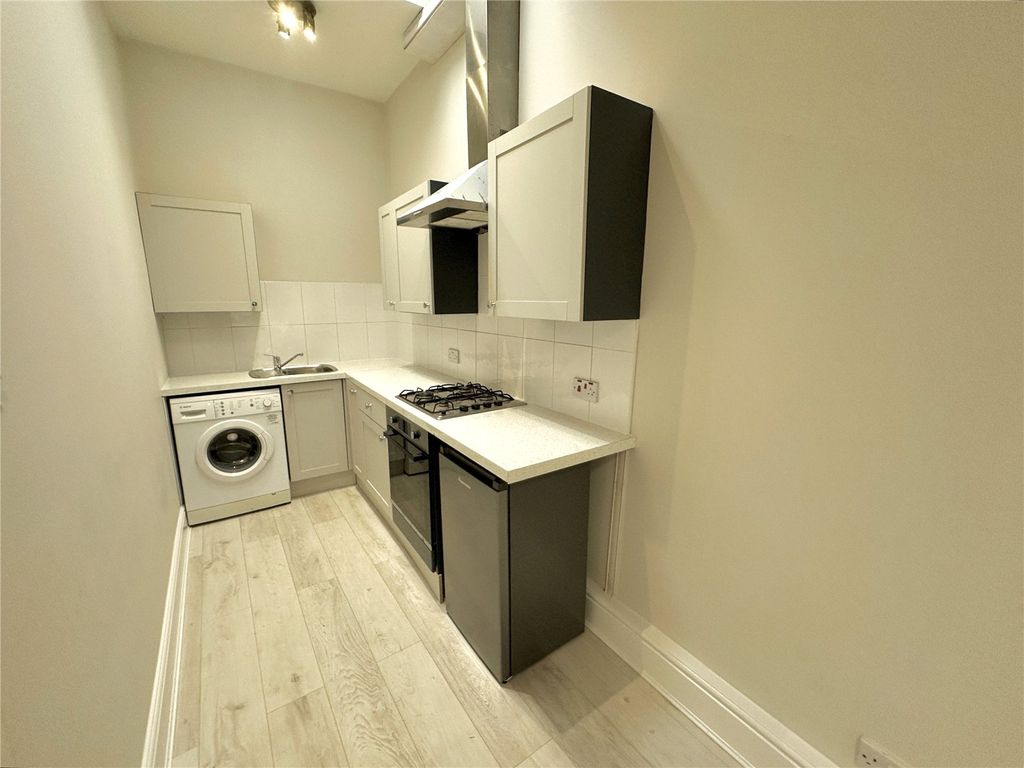 Property photo 3 of 11 Picture No. 04