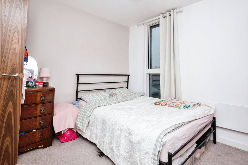 Property photo 2 of 17 Photography