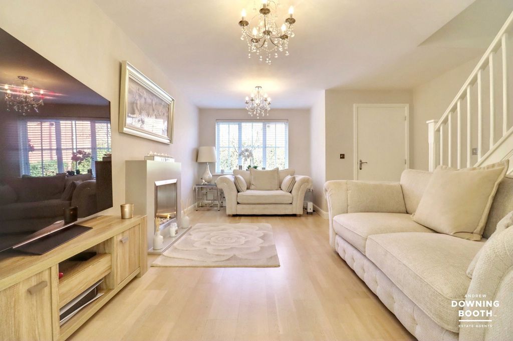 Property photo 2 of 38