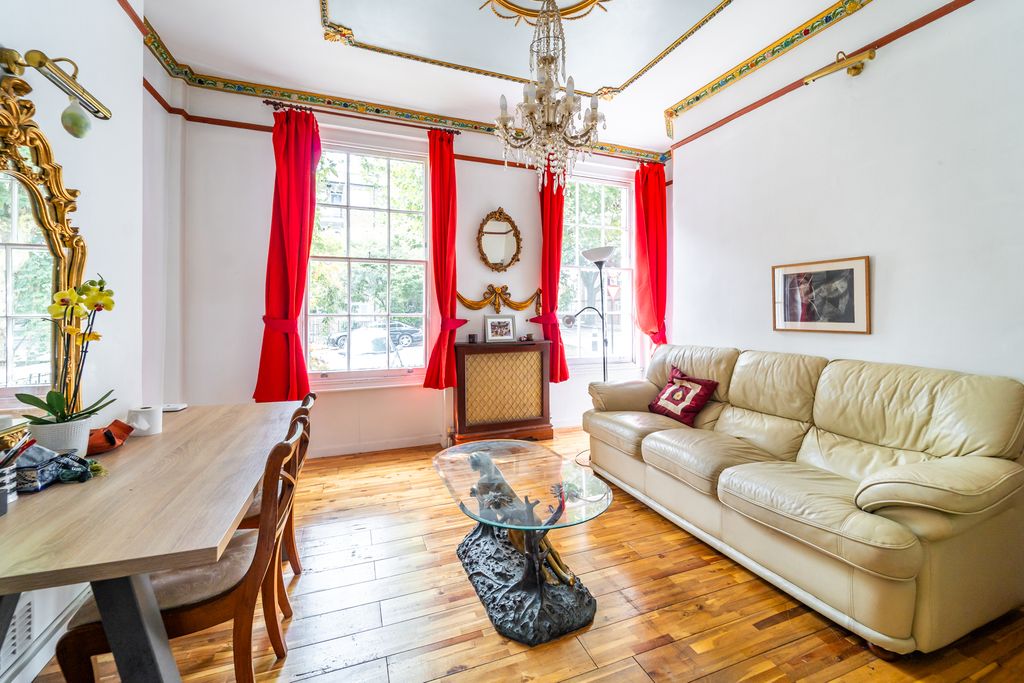 Property photo 3 of 11