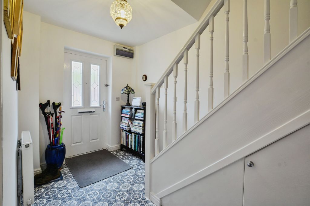 Property photo 2 of 21