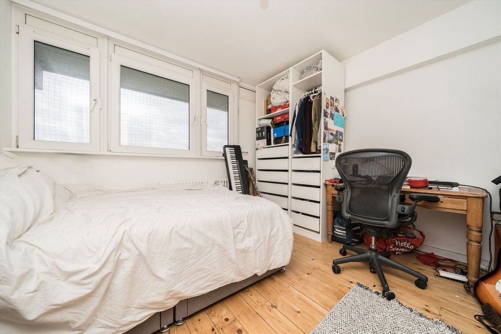 Property photo 3 of 9