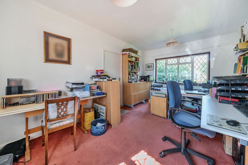 Property photo 3 of 21 Office