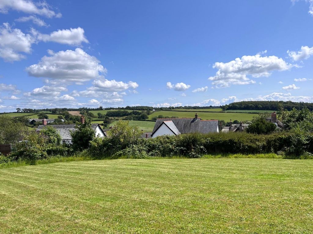 Property photo 2 of 7 Picture No. 03