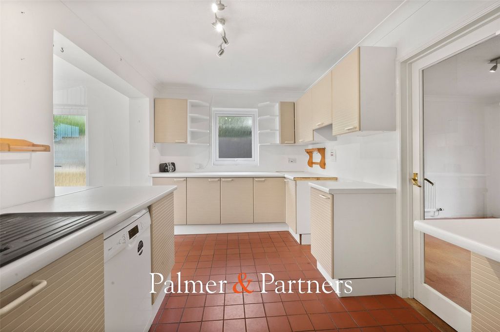 Property photo 2 of 26 Picture No. 03