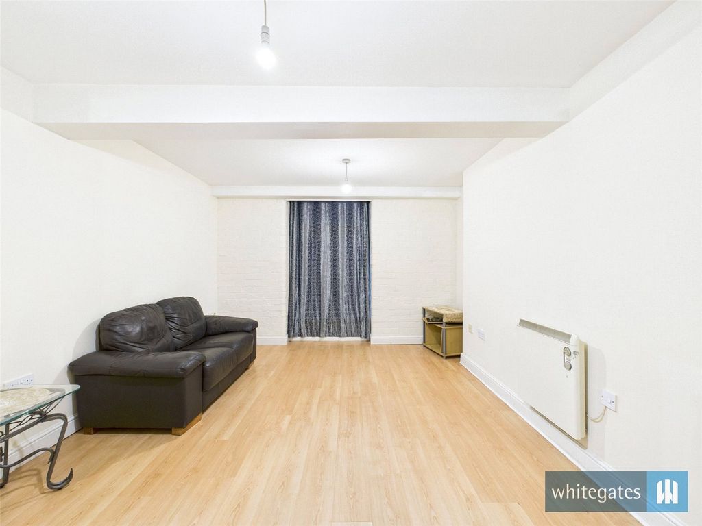 Property photo 2 of 9 Picture No. 05