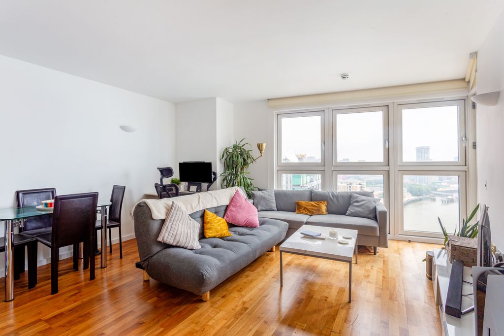 Property photo 3 of 10 76205_New Providence