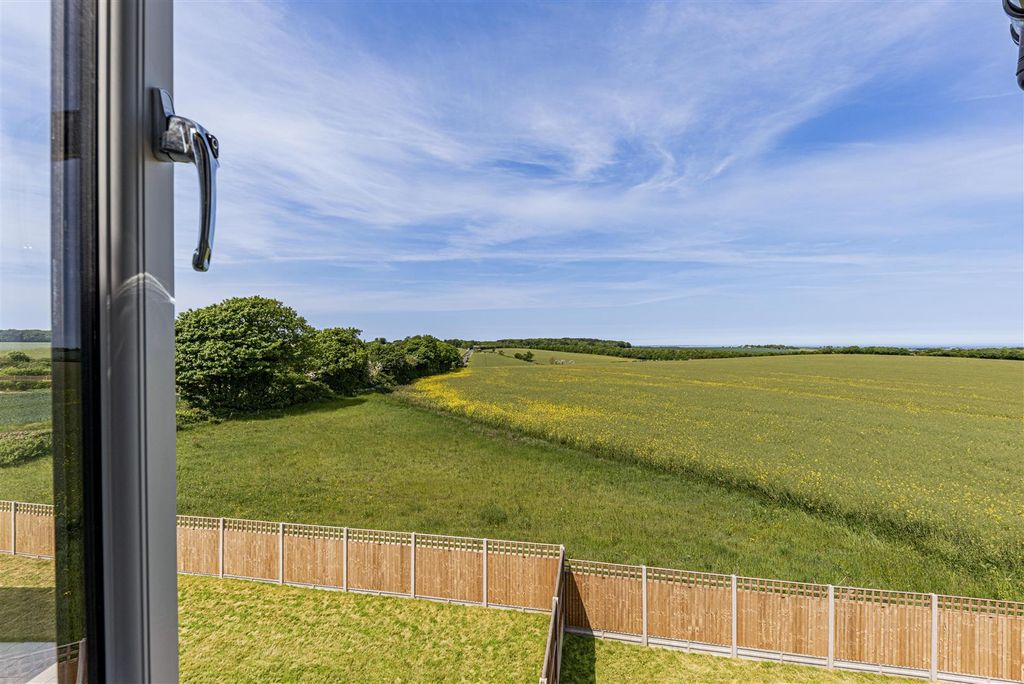 Property photo 2 of 55 L J Imaging-3.Jpg