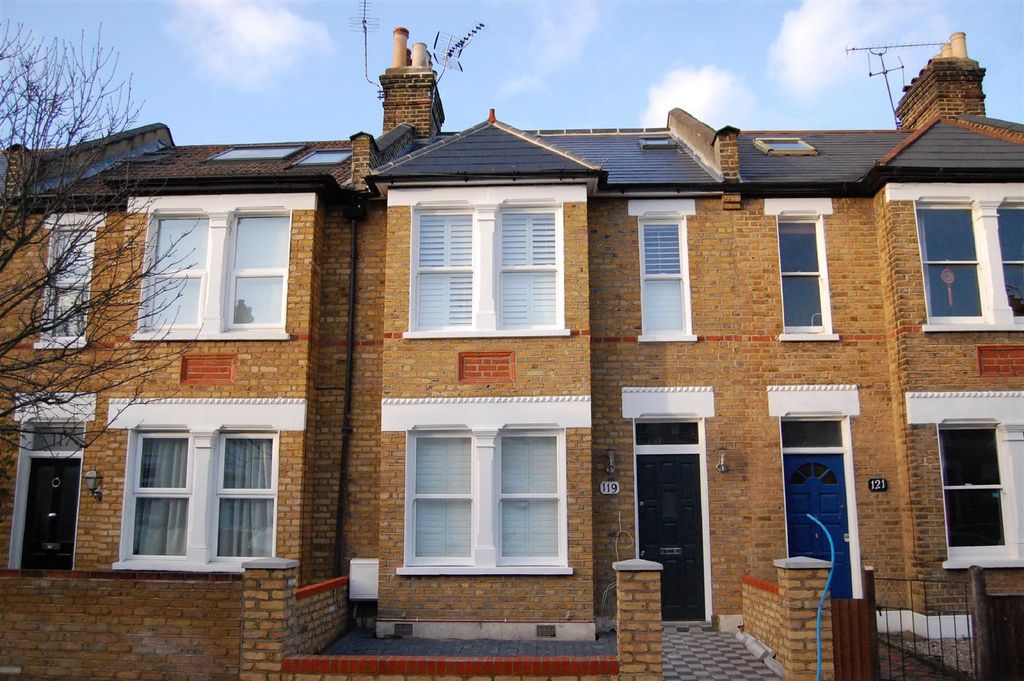 Property photo 2 of 12