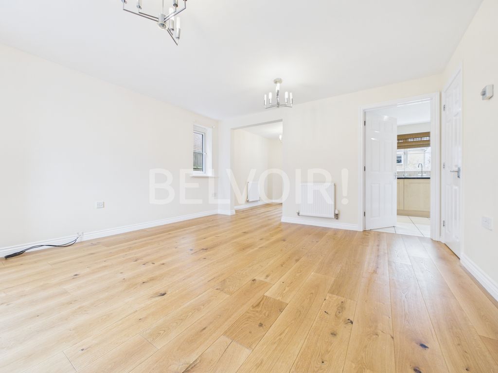 Property photo 2 of 26