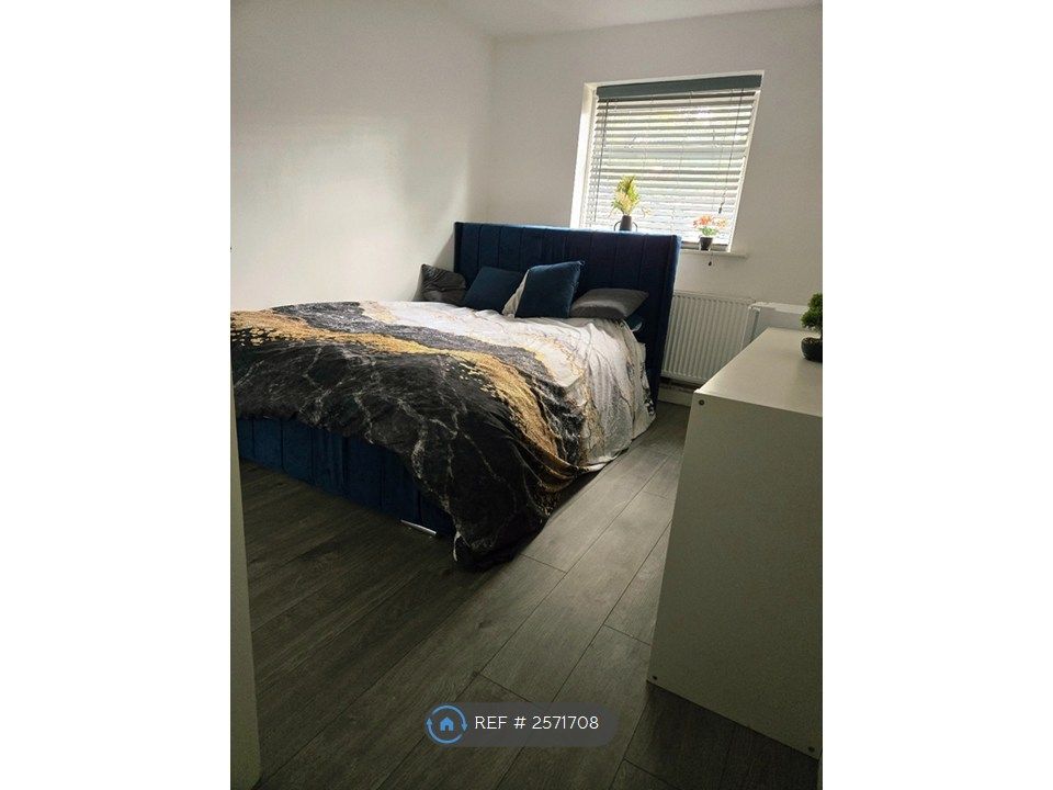 Property photo 1 of 3