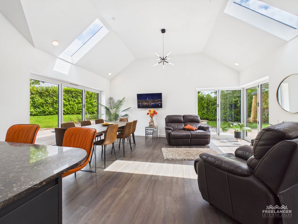 Additional image 7 of 5 bed detached house for salePillmawr Road, Newport NP20