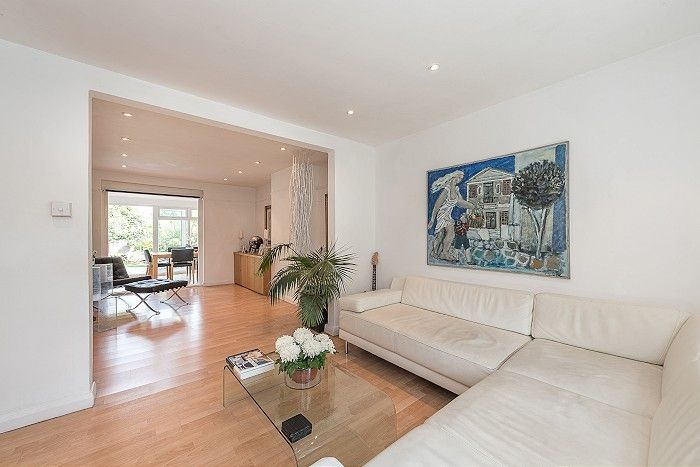 Property photo 3 of 22 Halliwick Road