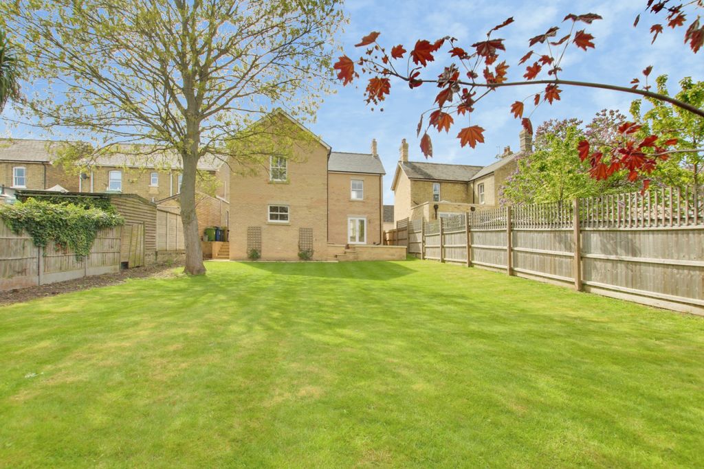 Property photo 2 of 14