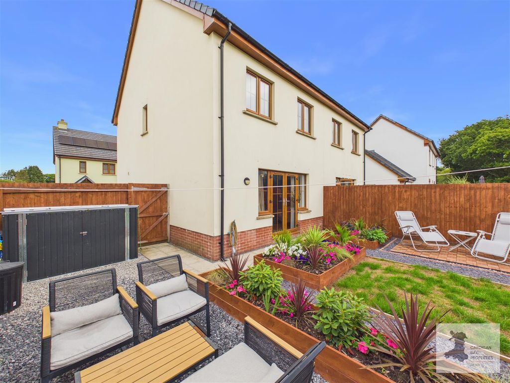 Property photo 2 of 39 Rear Garden