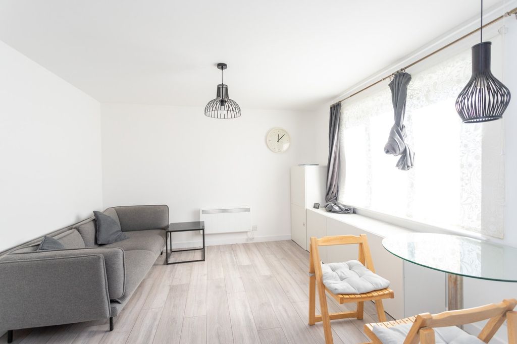 Property photo 3 of 6 Picture No. 03