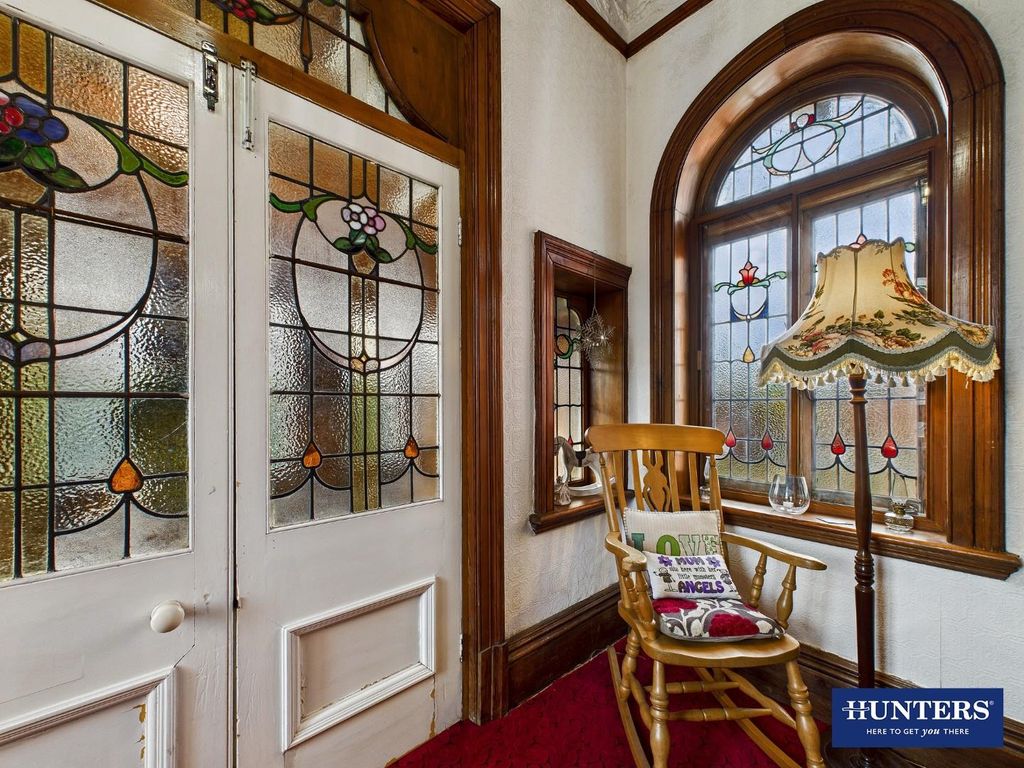 Property photo 2 of 34 Entrance