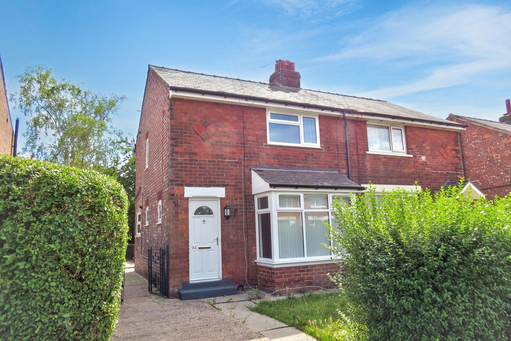 Property photo 1 of 19 94 Collins Road, Bamber Bridge, Preston, Lancashire, Pr5 6Gu