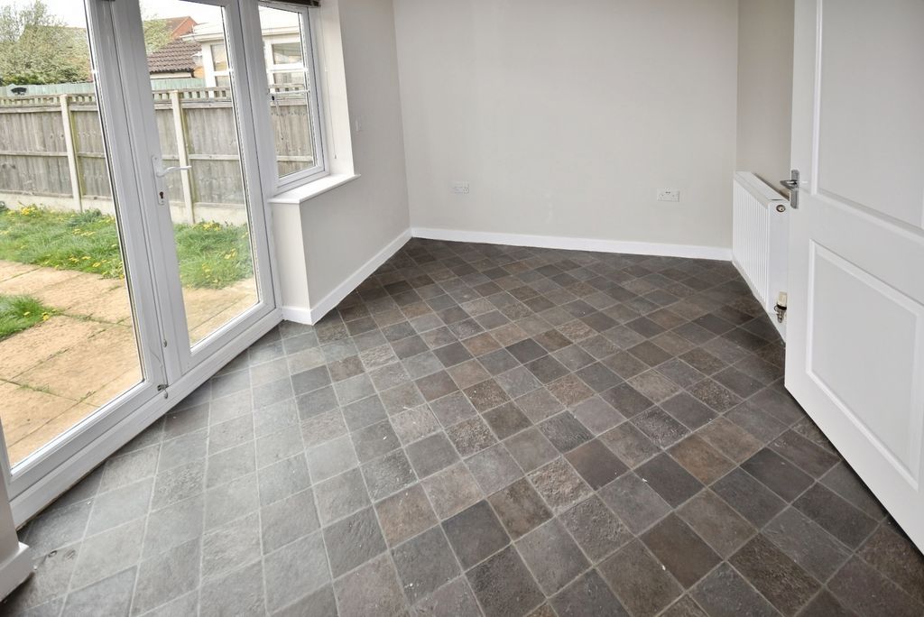 Property photo 3 of 14 Kitchen/Dining Room