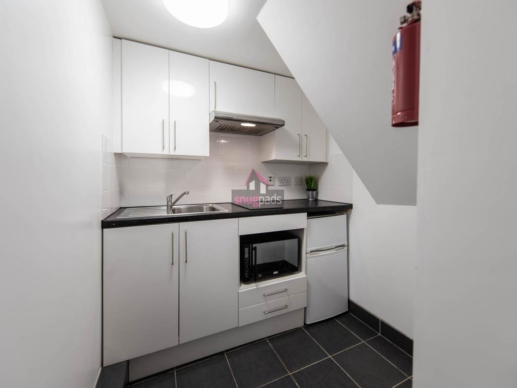 Property photo 2 of 6 5