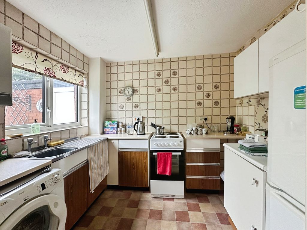 Property photo 3 of 12 Photo 12