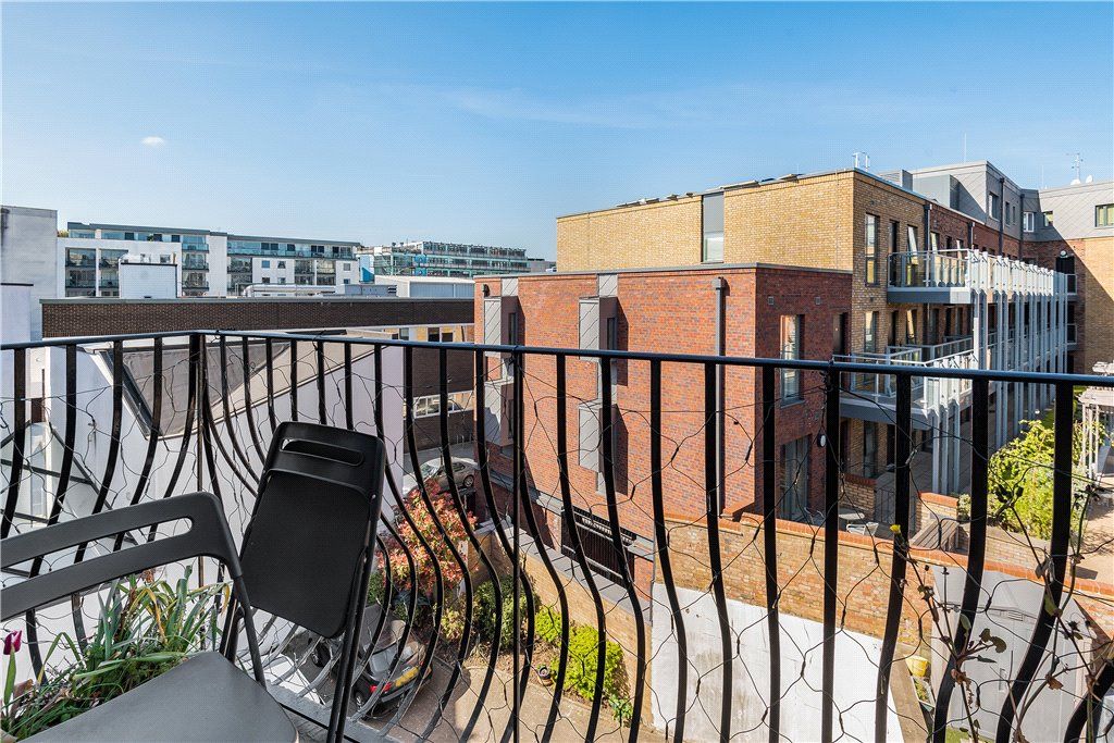 Property photo 2 of 13 Balcony