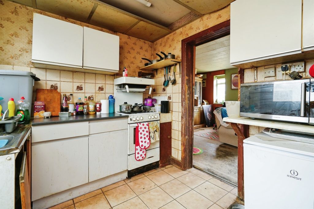 Property photo 2 of 9